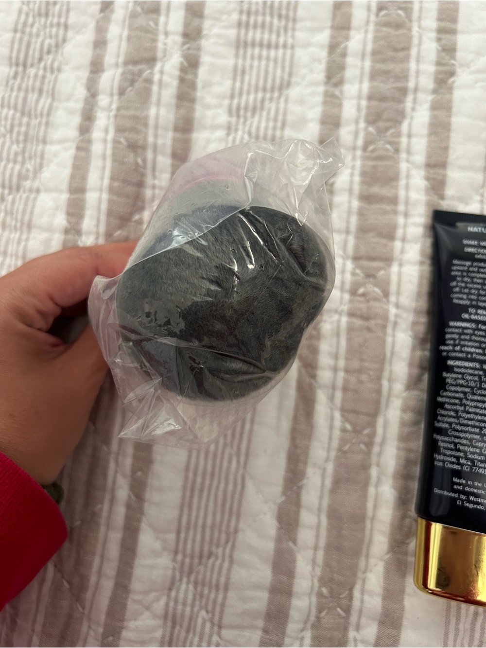 Westmore Beauty - Body Coverage Perfector with Buffing Brush - Picture 8 of 9